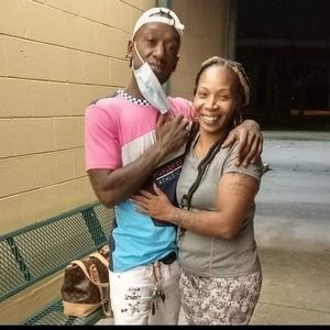 Meet your Posher, Laurence